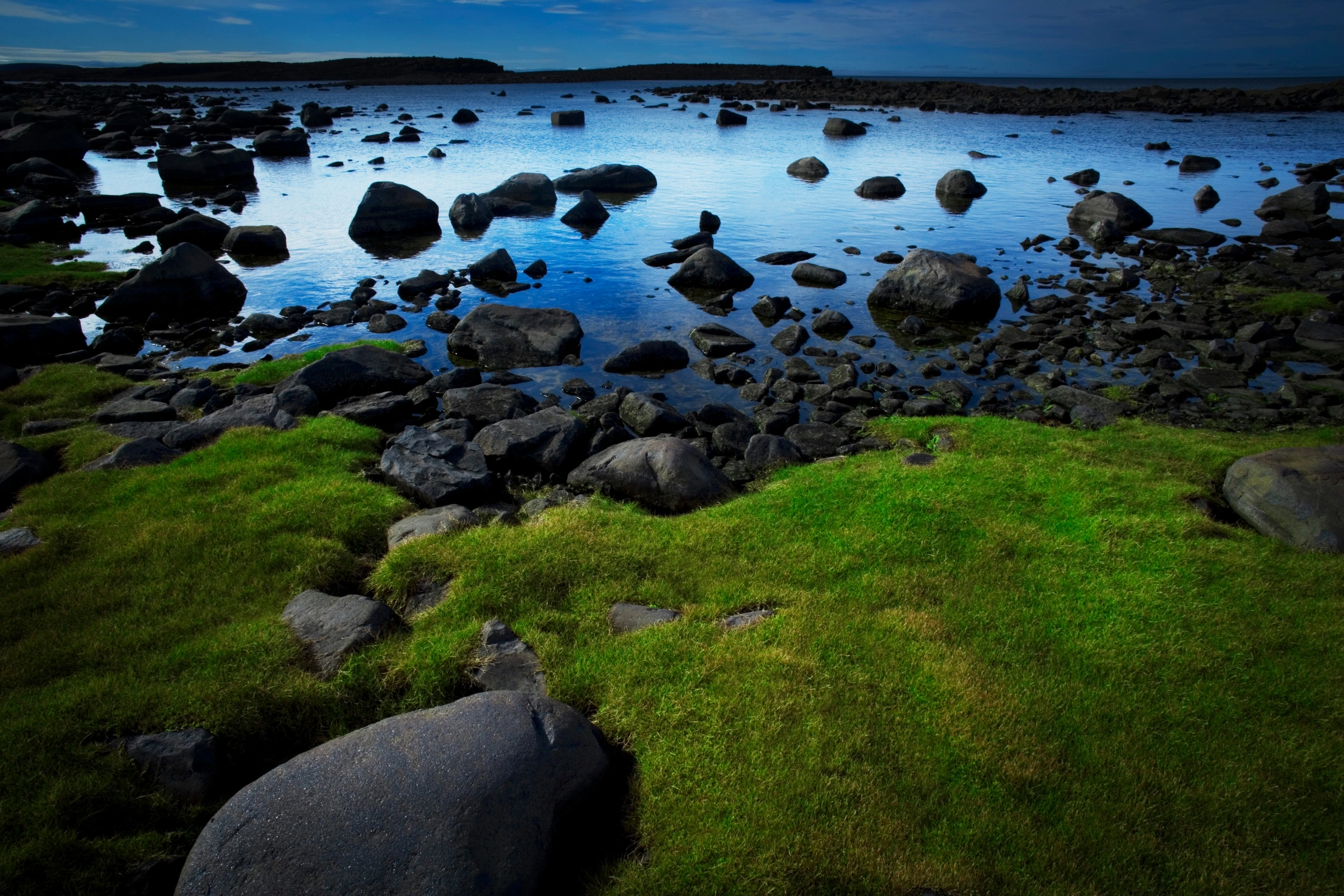 Akpatok_Island,_Nunavut[1].webp